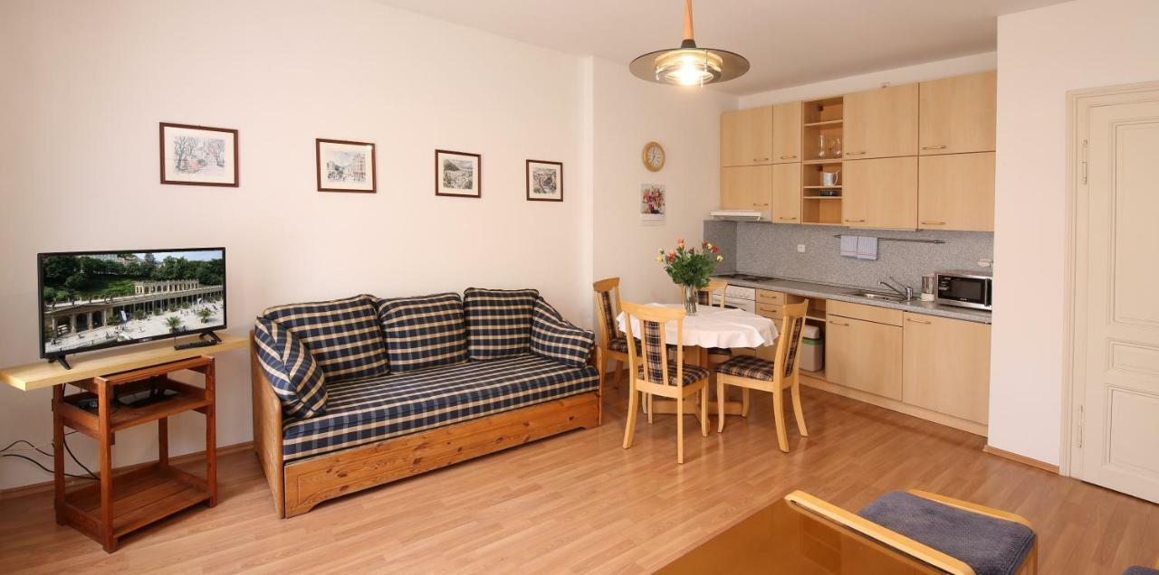 קרלובי וארי Apartman Ondrejska מראה חיצוני תמונה